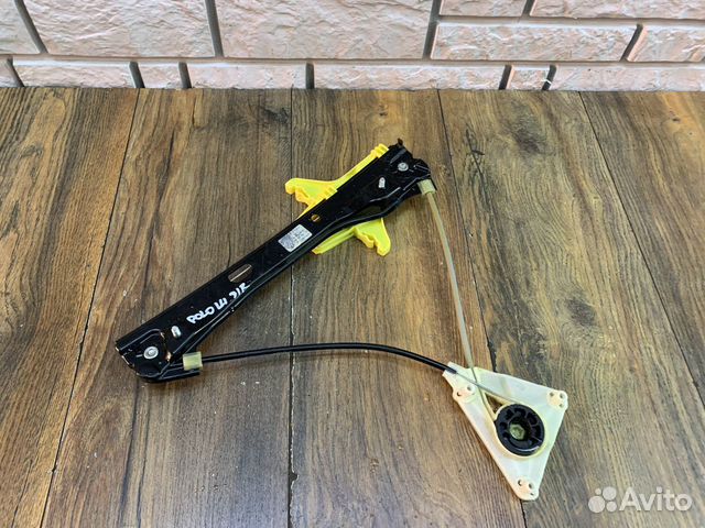 VW Роlо Sеdаn Стеклоподъемник электр. задний RH