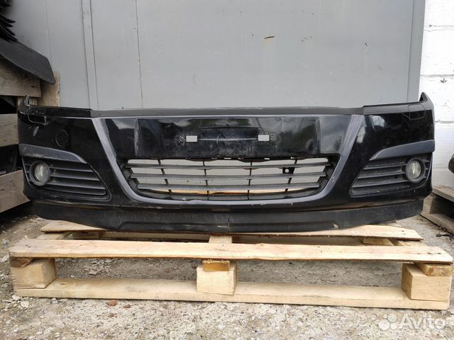 Бампер передний на Opel Astra H Дорестайлинг 5Д