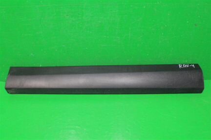 Накладка двери передняя левая Toyota Rav4 CA40