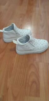 Обувь для девочки 29 р