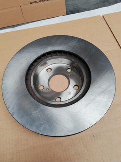 Диск тормозной передний Lexus LS430 4351250230