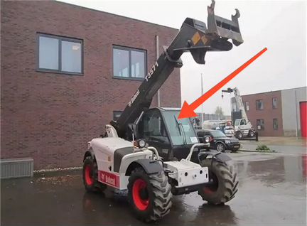 Bobcat T3571 телескоп. Стекло лобовое
