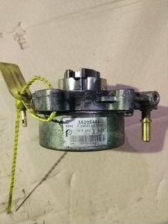 Насос вакуумный Opel Insignia A20DTH 2.0DTH 2010