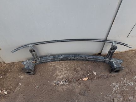 Усилитель переднего бампера Хендай Крета Creta