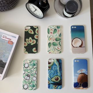 Чехлы на iPhone