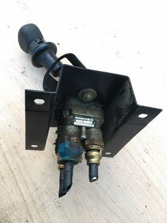 Кран ручного тормоза MAN TGA F 90 2000 9617231000