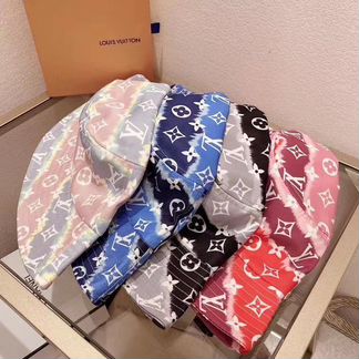 Шляпа Louis Vuitton