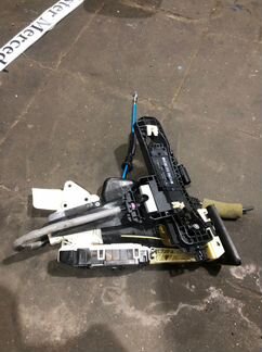 Замок Keyless Go передний левый Mercedes-Benz