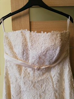 Платье свадебное кружевное а-силуэт