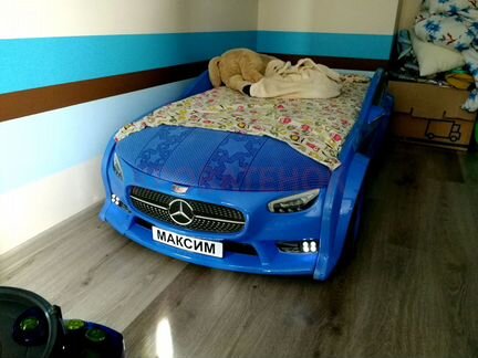 Детская кровать машина