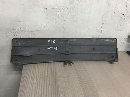 Подномерник передний Mercedes-Benz S-Class W221