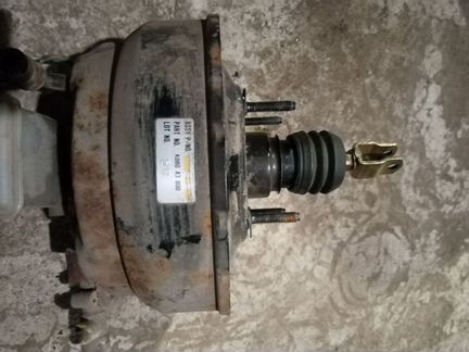 Усилитель тормозов вакуумный на Киа Спорадж 03г