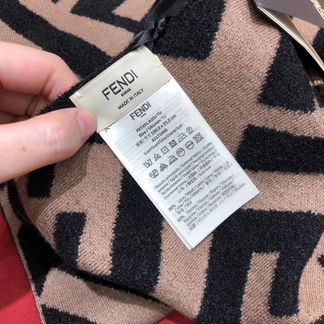 Шарф Fendi