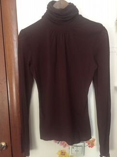 Блузка-водолазка шоколадного цвета