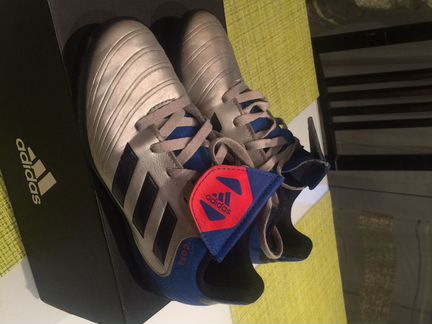 Детские футбольные бутсы adidas 31 размер
