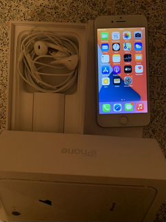 Телефон iPhone 8