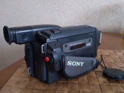 Видеокамера sony HandycamVision HI8