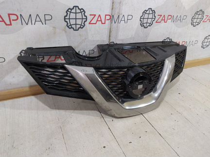 Решетка радиатора передняя Nissan X-Trail T32