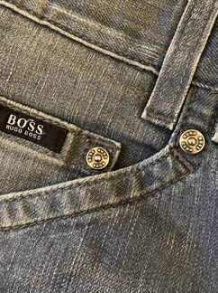 Джинсы Hugo Boss