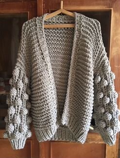 Стильный вязаный кардиган