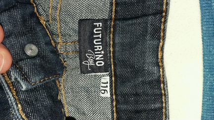 Толстовка и джинсовые шорты