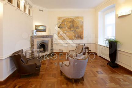 4-к квартира, 242 м², 5/5 эт.