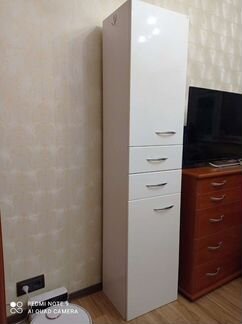 Шкаф пенал в ванную комнату