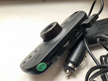 Автомобильный видеорегистратор ritmix