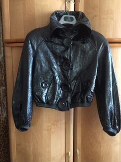 Куртка -натуральная лаковая кожа, новая