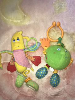 Зелёное яблоко Tiny love и банан tiny love