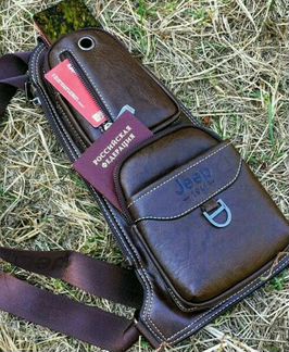 Популярная мужская сумка через плечо