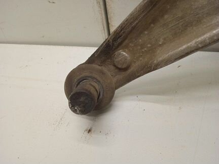 Рычаг передний левый Chevrolet Cruze J305 1.8 2012