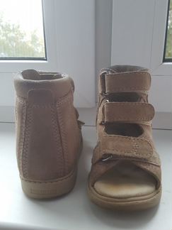 Ортопедические сандали