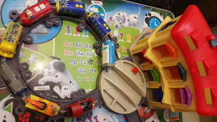 Домик chuggington и 6 паровозов