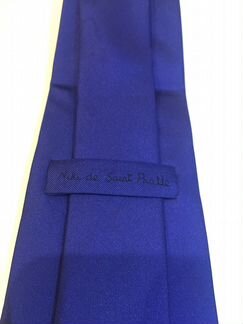 Niki de Saint Phalle, галстук