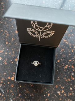 Кольцо эпл Якутские бриллианты