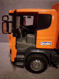 Bruder мусоровоз