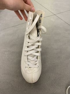 Коньки фигурные детские 34 размер