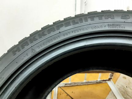 Nokian Hakkapeliitta-5 225/50/17 R17 (1-2Б)