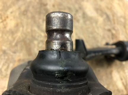 Рычаг подвески передний левый Mazda Cx-7 ER3P