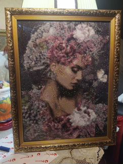 Картина из стаз Дева