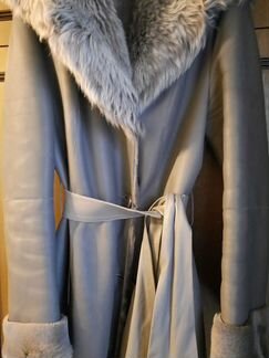 Дубленка серая с капюшоном