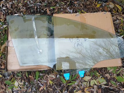 Оригинал Переднее правое стекло Мазда 6 GJ GL