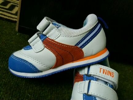 Кроссовки детские