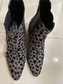 Казаки Yves Saint Laurent
