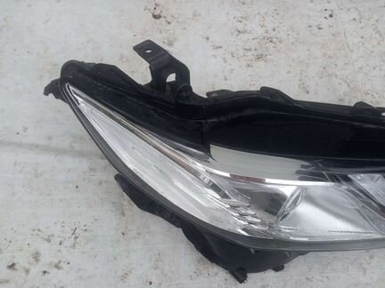 Тойота Камри XV 70 (2018) фара правая