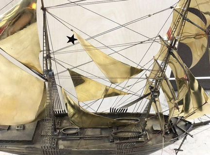 Корабль Бригантина