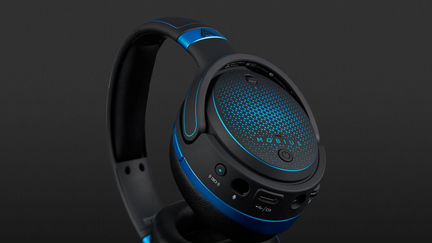 Audeze Mobius наушники класса Premium High End