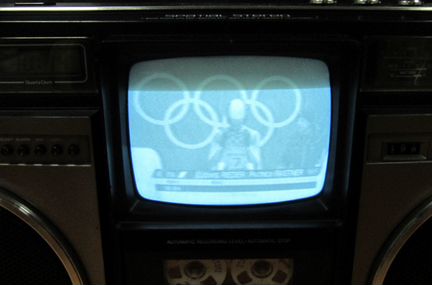 Philips -ART 60- винтажная магнитола С TV-220вольт