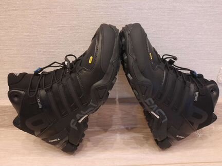 Кроссовки adidas fast